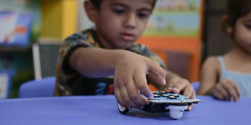 Motor Skill Development for Kids using toy-based pedagogy