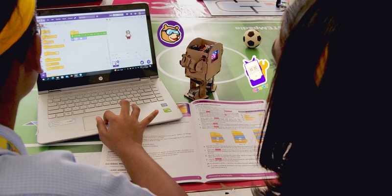 Tools like PictoBlox and Quarky