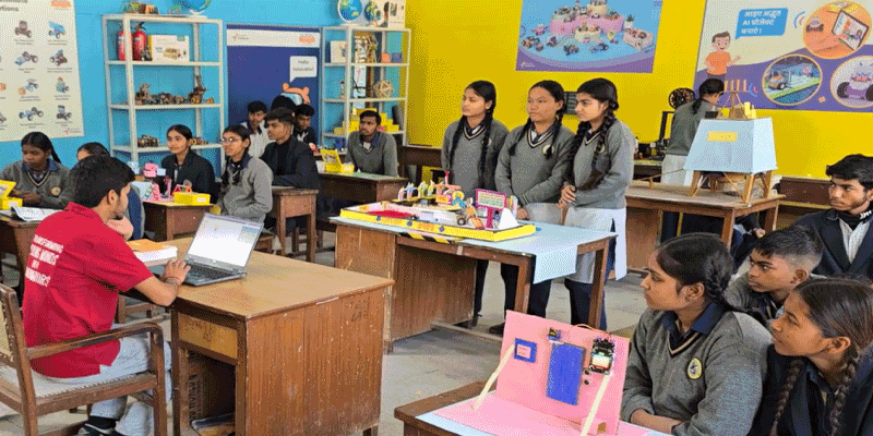 Haryana-STEM-lab-Classroom.png