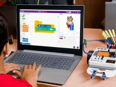 Child-programming-on-Pictoblox_image